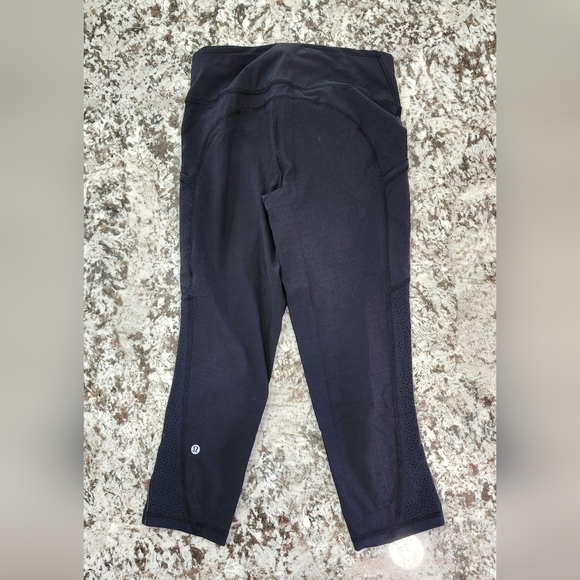 Lululemon size 6 leggings - Picture 2 of 5